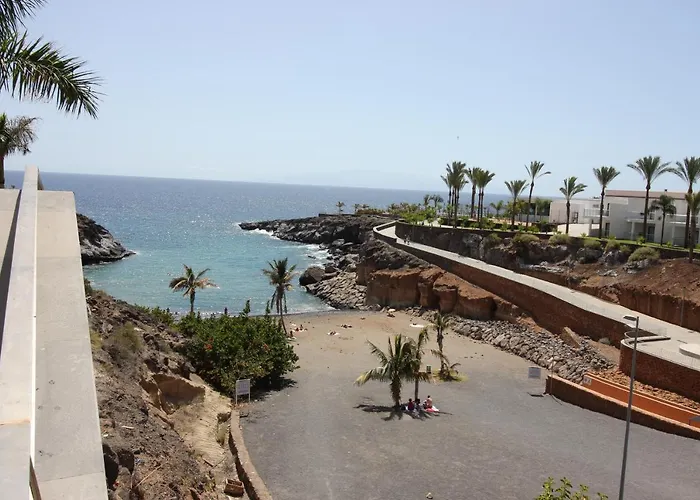 Everything Need. Right Here. Apartment *