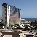 Everything Need. Right Here. Lägenhet Costa Adeje (Tenerife)