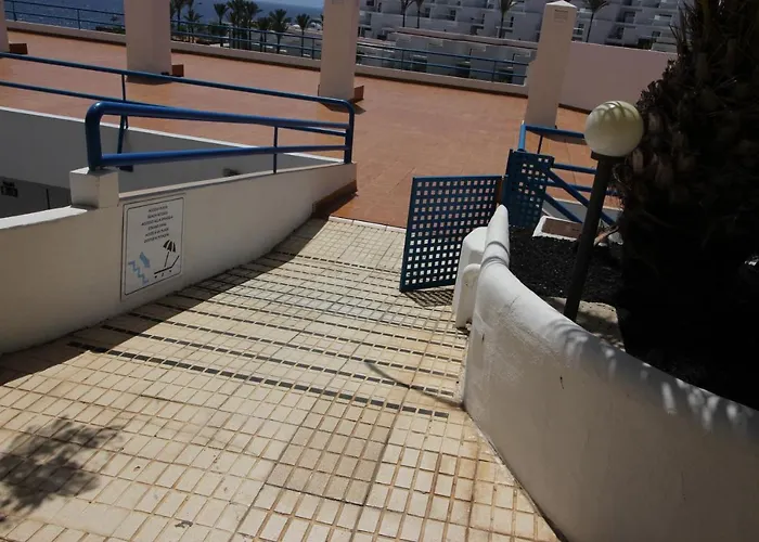 Everything Need. Right Here. אדחה