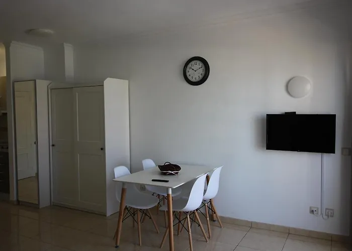 Everything Need. Right Here. * אדחה