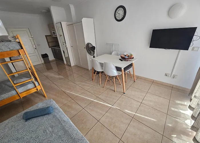 Everything Need. Right Here. Apartament Costa Adeje (Tenerife)